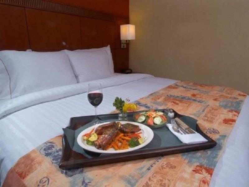 Albuquerque Crowne Plaza By Ihg Hotell Rum bild